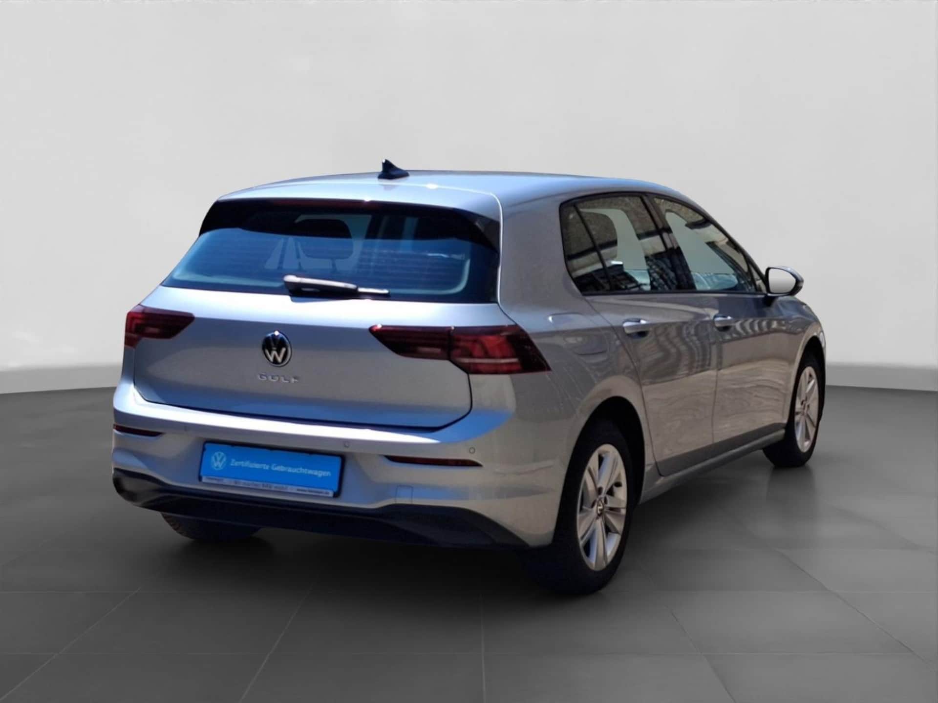 Volkswagen Golf Life