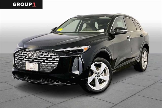 2025 Audi New Q5 Premium Plus's photo