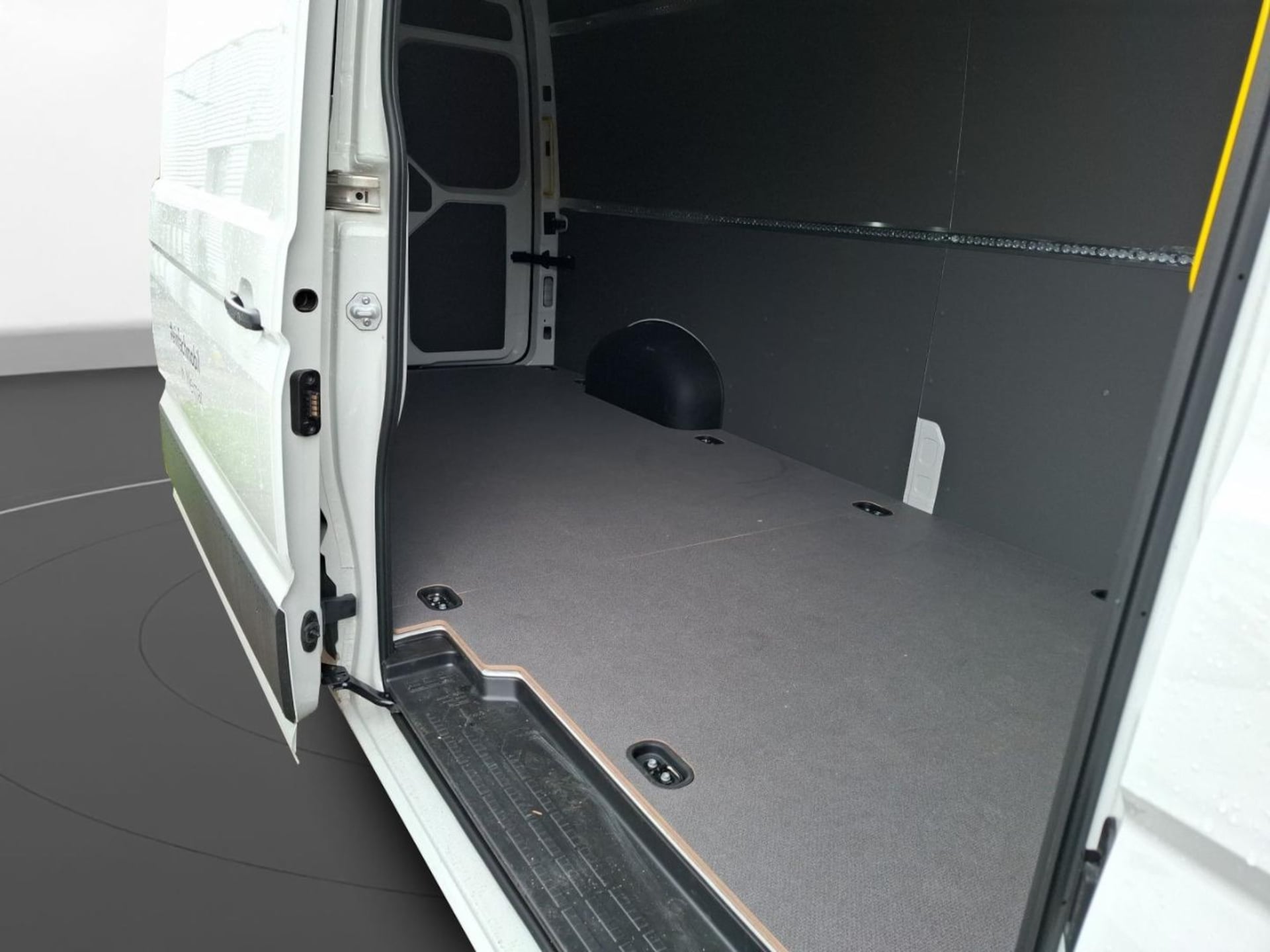 Volkswagen Crafter Kasten langer Radstand