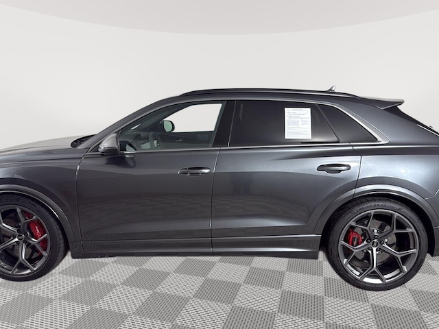 2025 Audi RS Q8 SUV performance