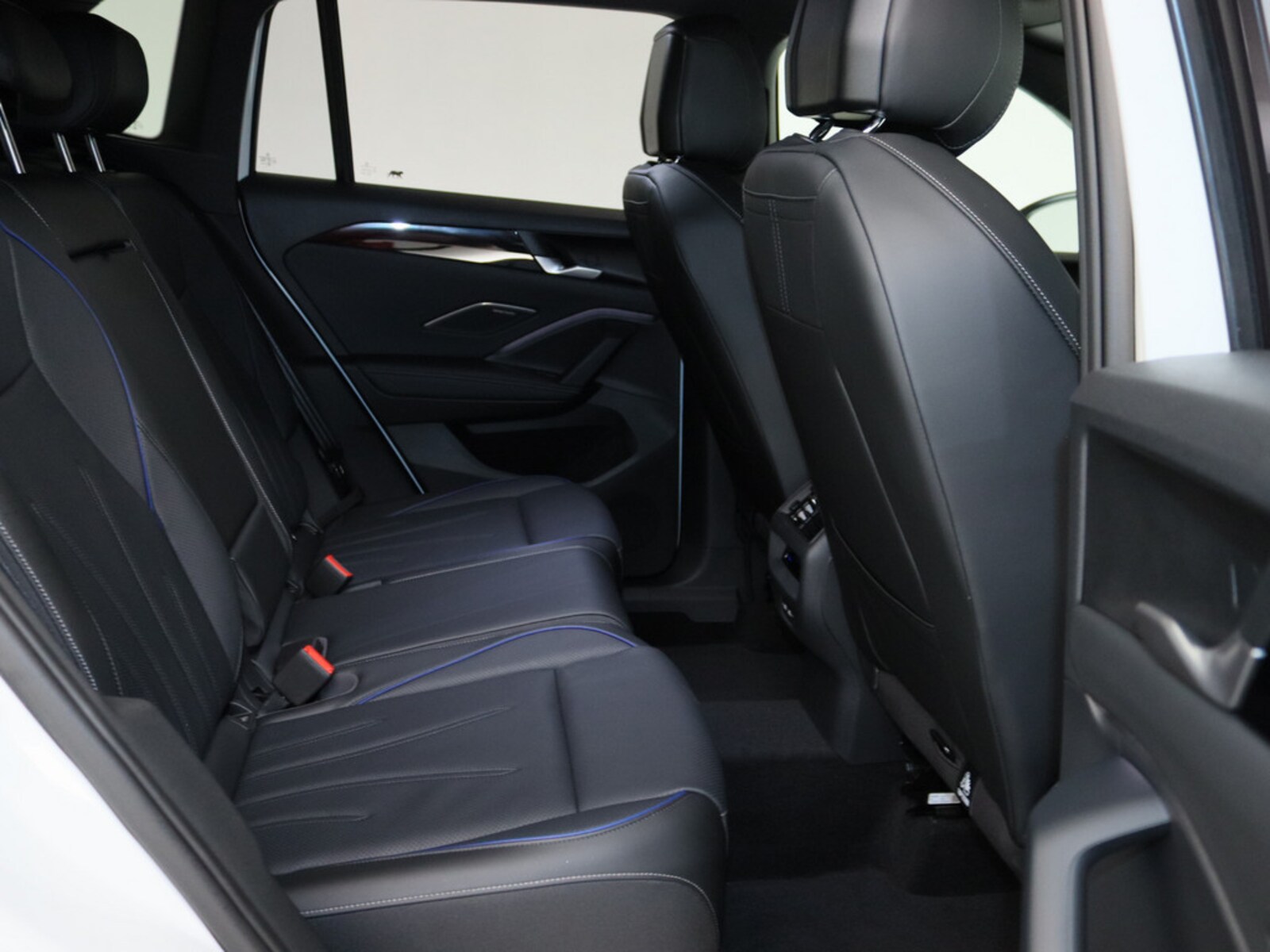 Volkswagen Tiguan – Bild 10