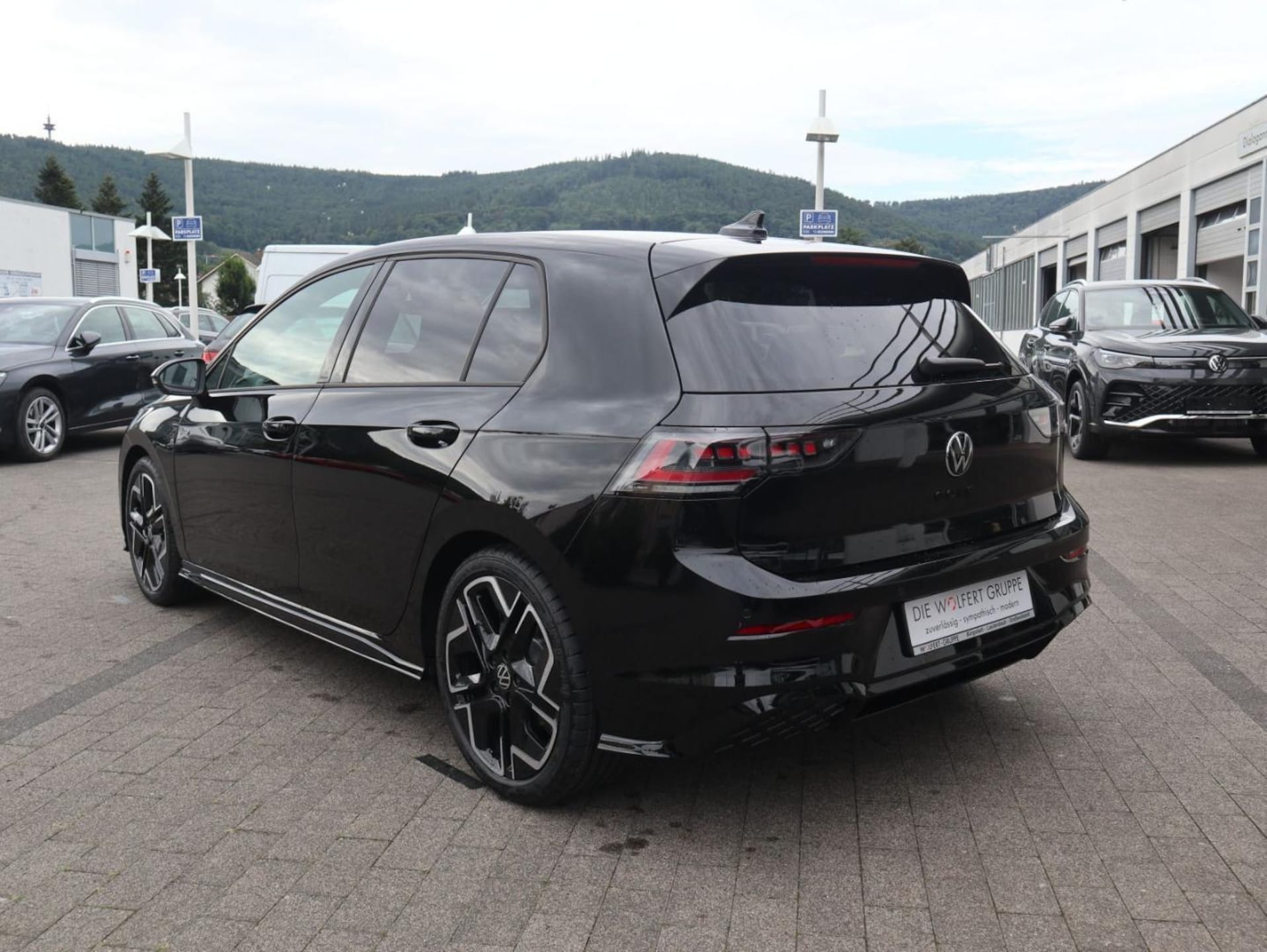 Volkswagen Golf R-Line