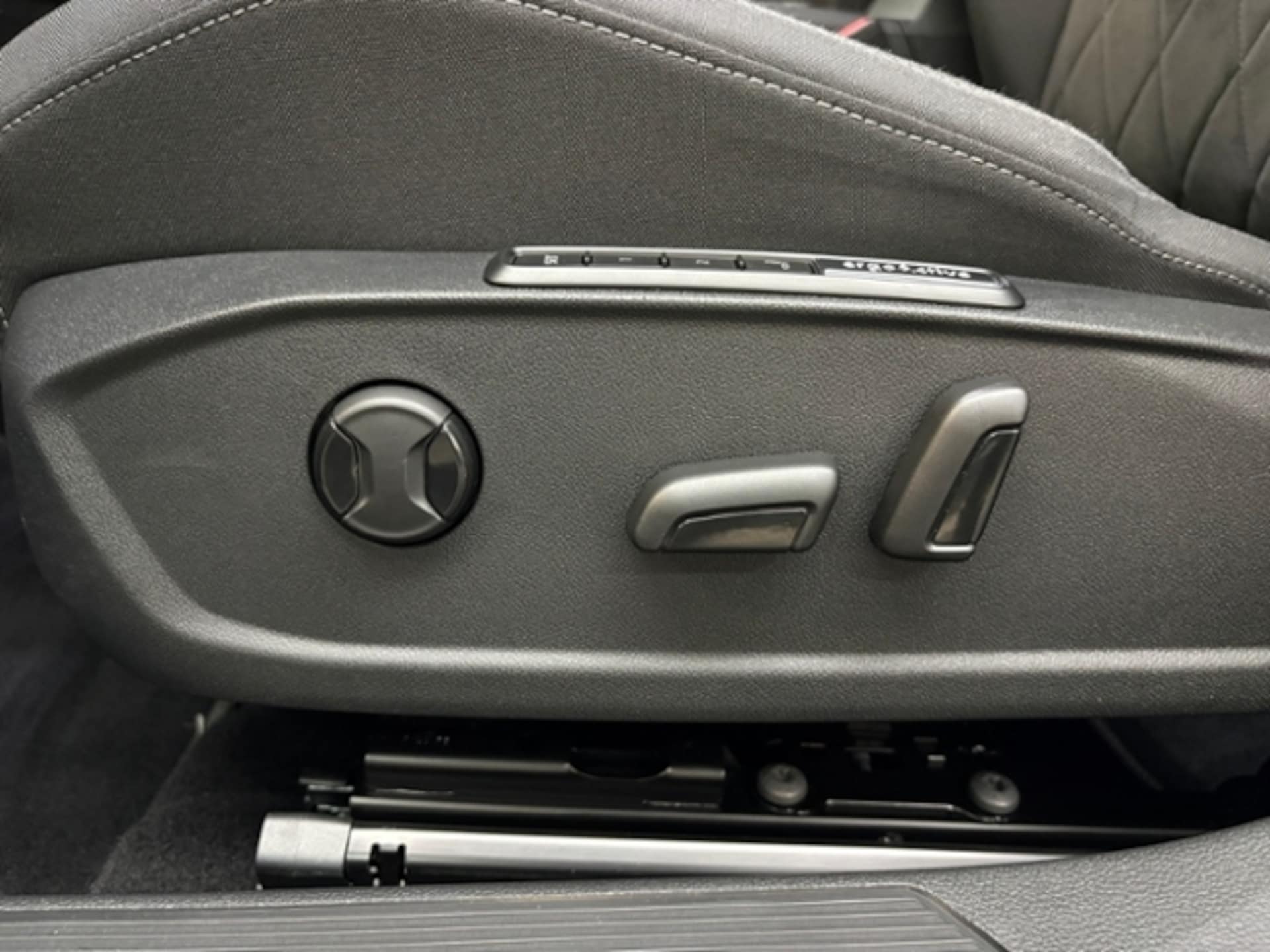 Volkswagen Golf Style