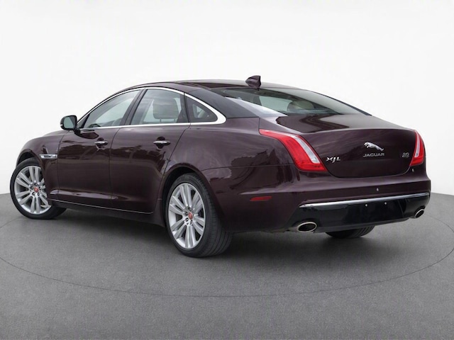 2016 Jaguar XJ