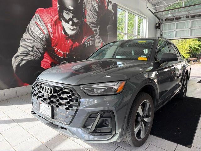 Photo of 2023 Audi Q5