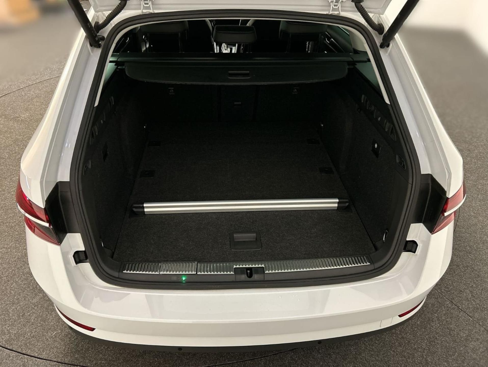 Skoda Superb Combi PREMIUM EDITION
