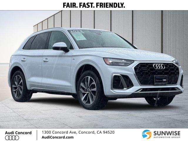 2023 Audi Q5 45 Premium Plus's photo