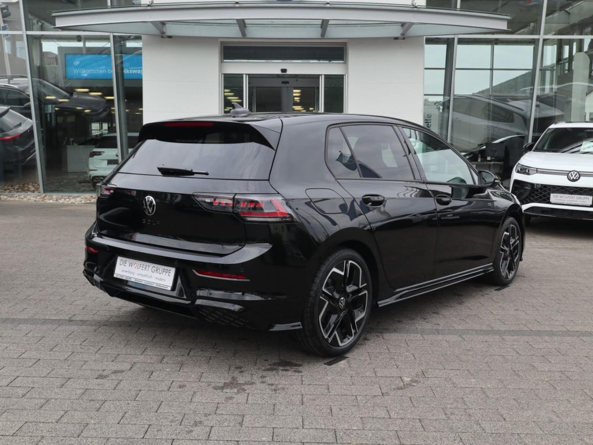 Volkswagen Golf R-Line