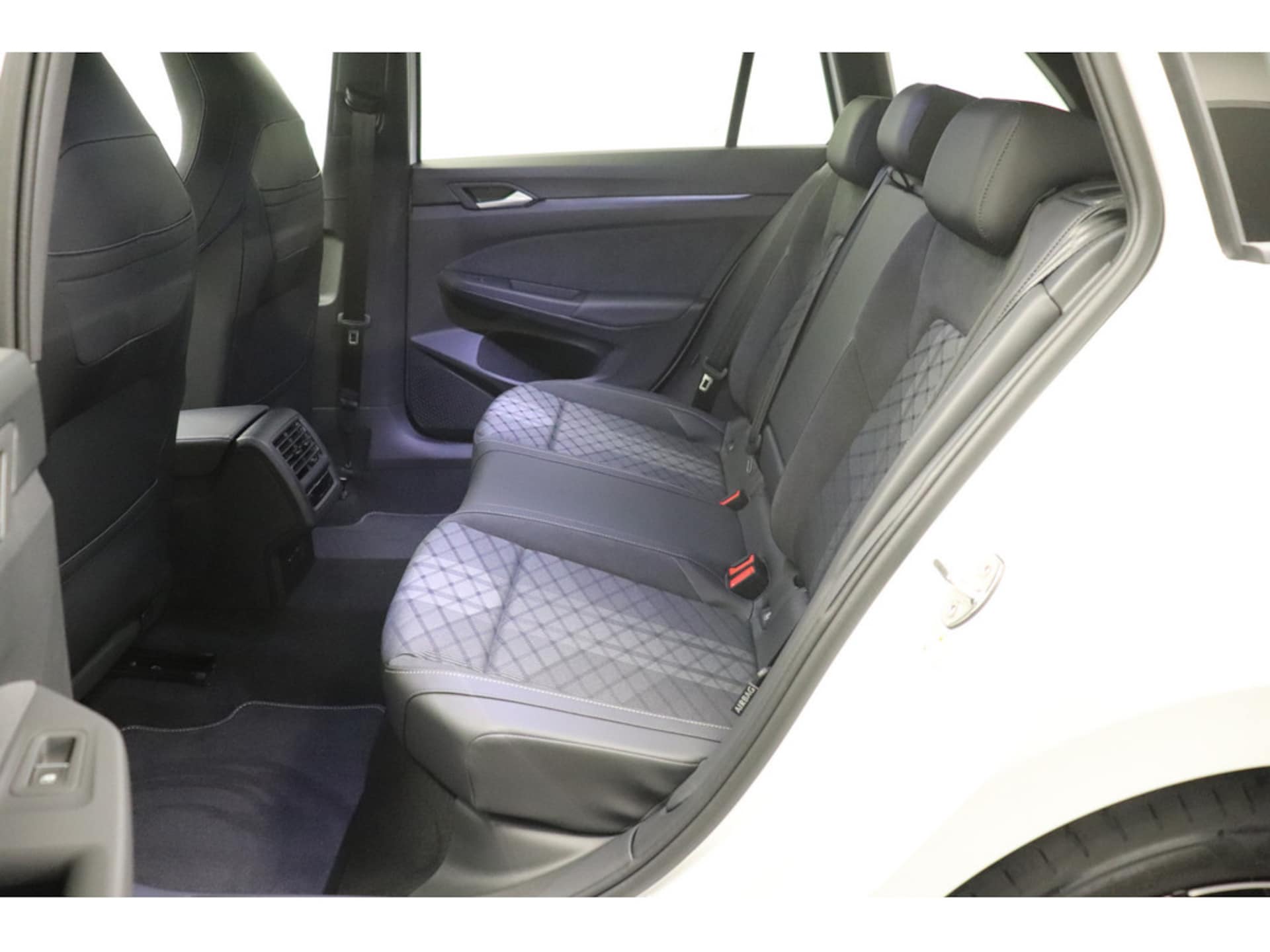 Volkswagen Golf Variant R-Line