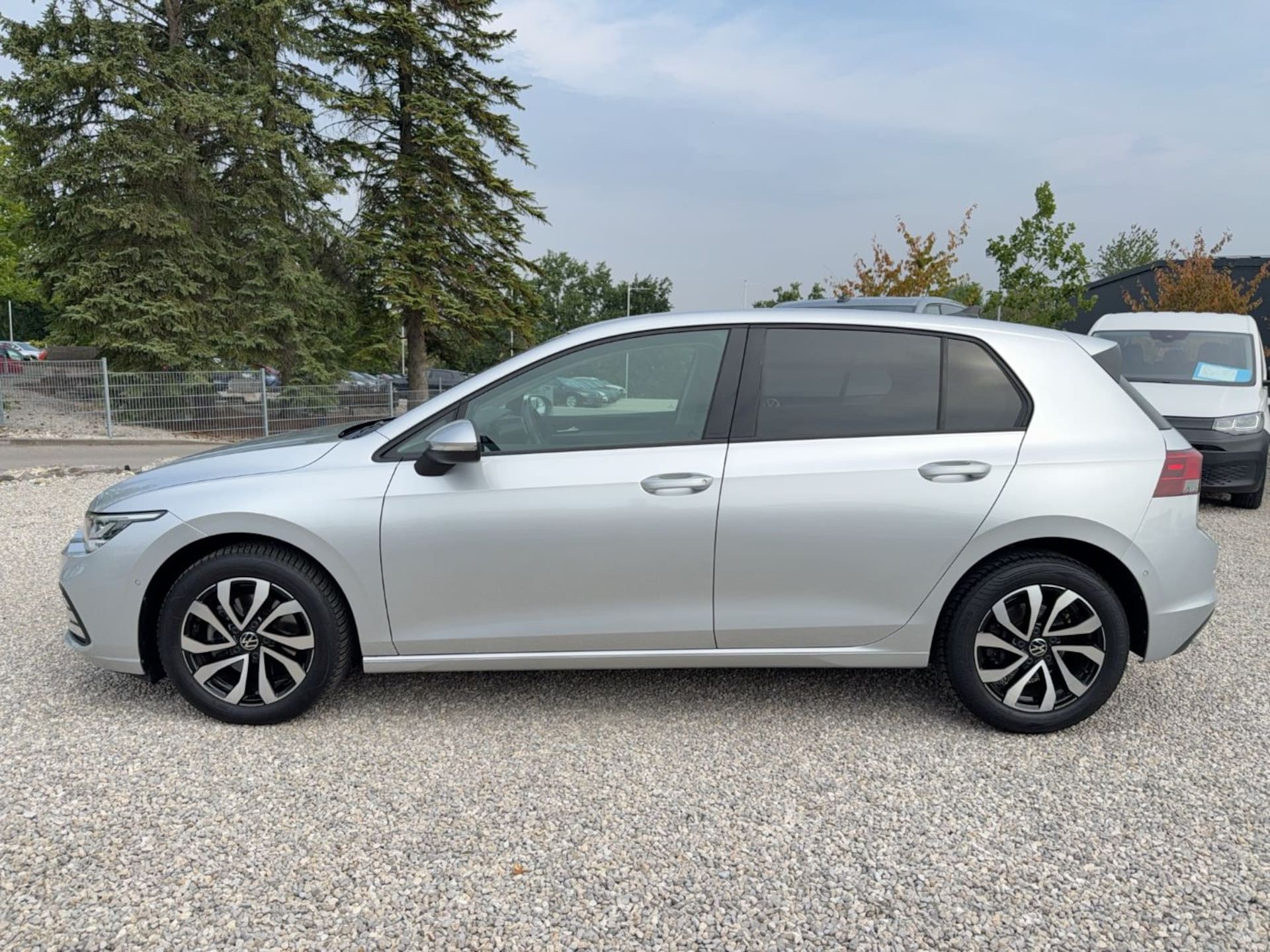 Volkswagen Golf Life