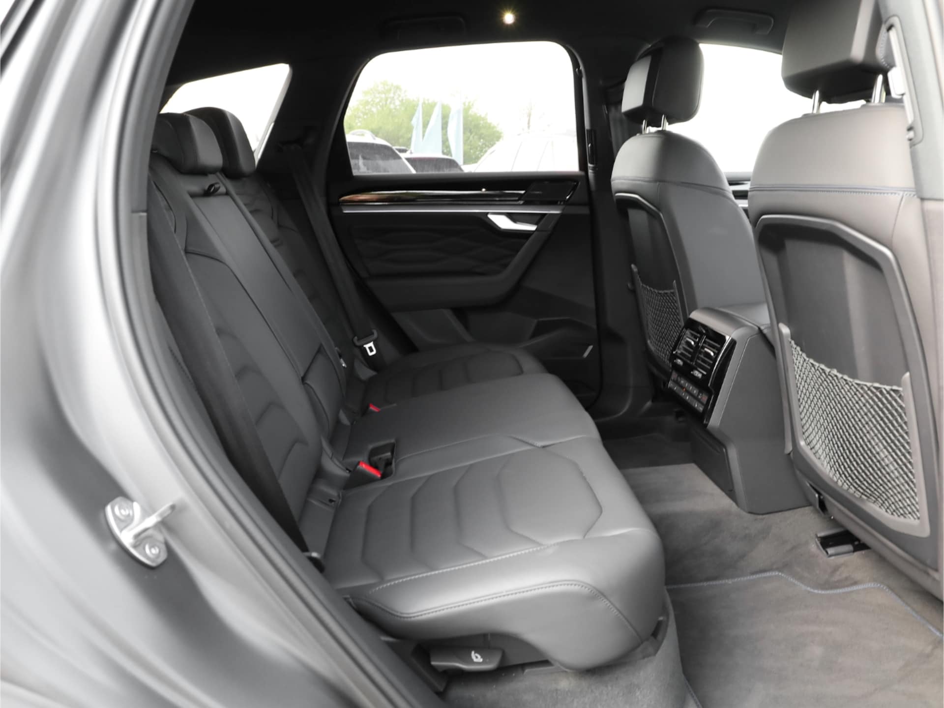 Volkswagen Touareg R