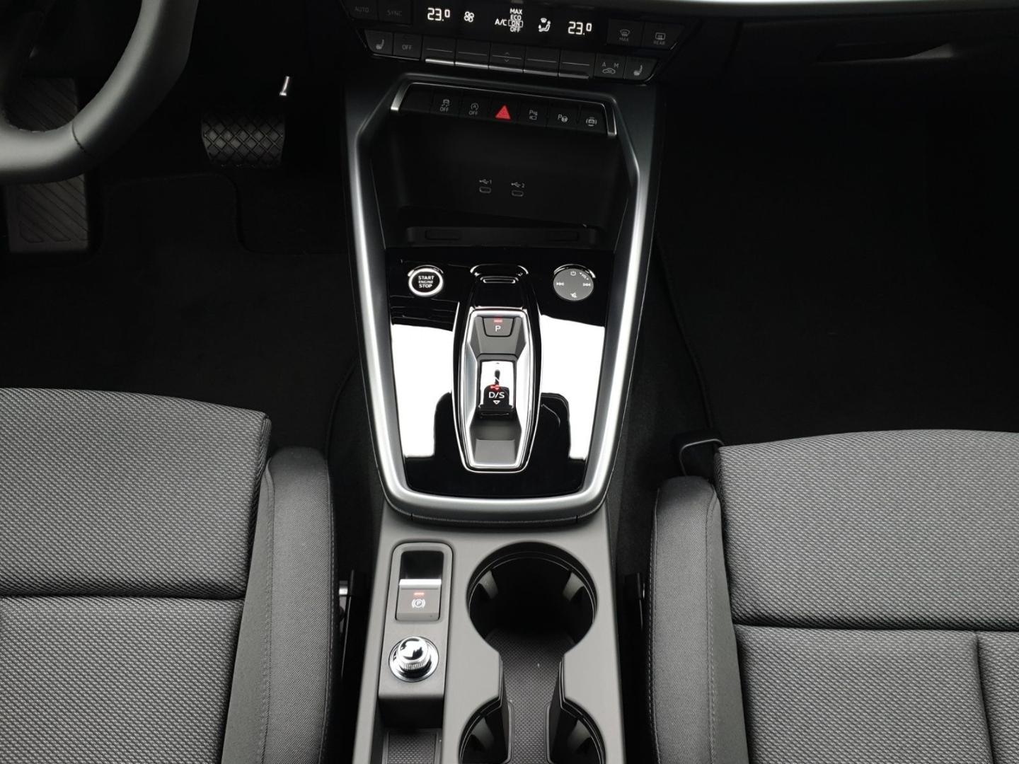 Bild über Audi A3 Sportback TFSI 110 kW S tronic - für weitere Informationen kontaktieren Sie den Audi Partner