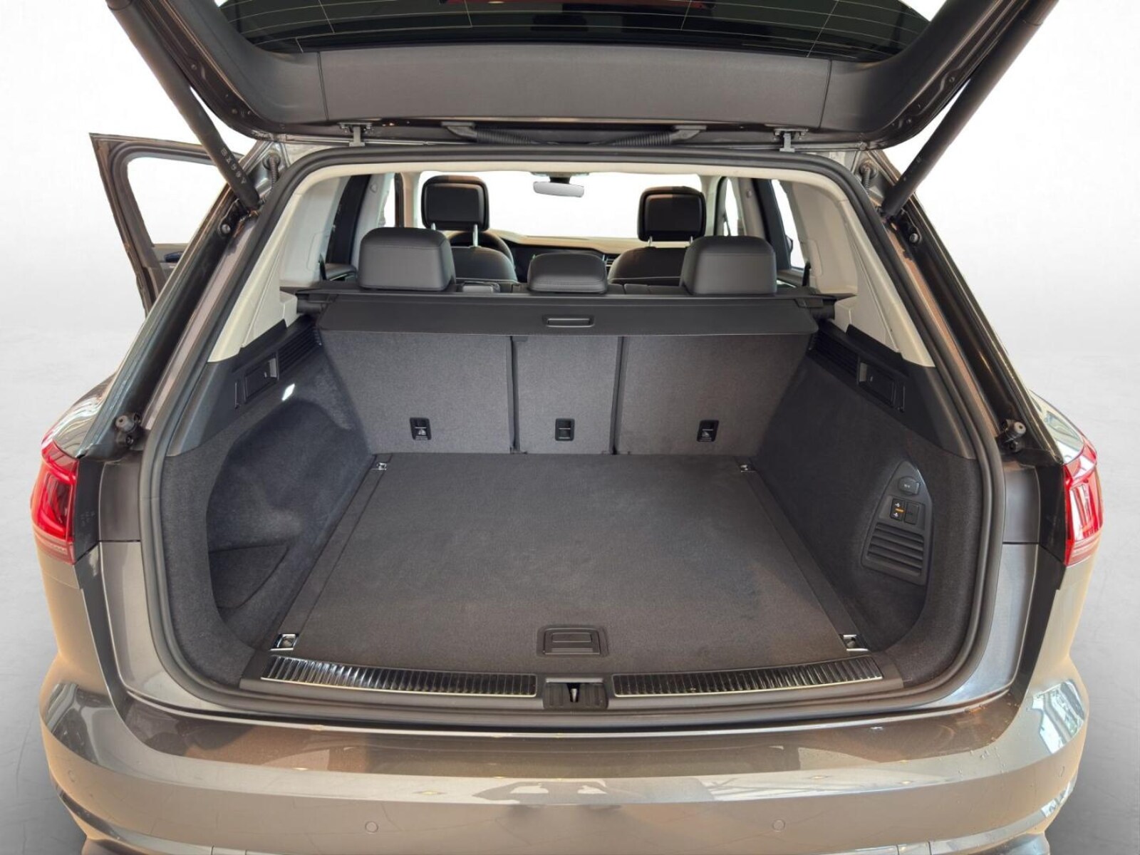 Volkswagen Touareg – Bild 11