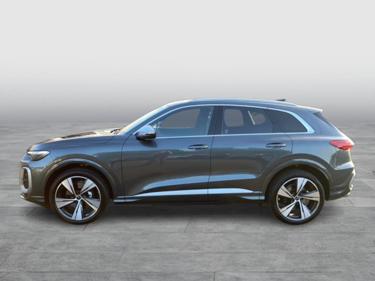 Bild über Audi SQ5 SUV TFSI 270 kW S tronic - für weitere Informationen kontaktieren Sie den Audi Partner