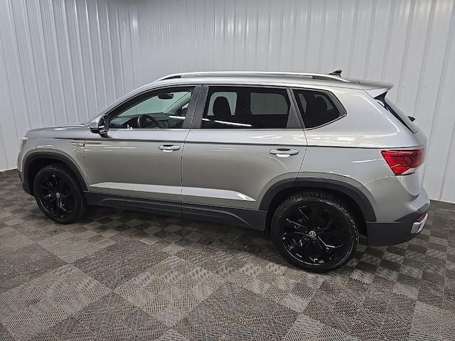 2023 Volkswagen Taos