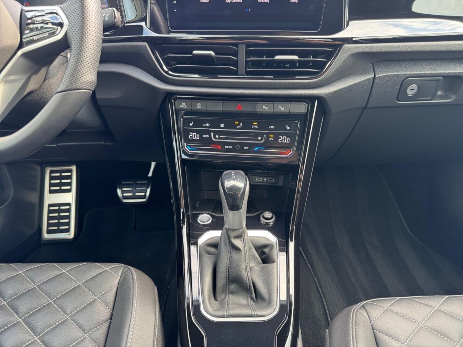 Volkswagen T-Roc Cabriolet – Bild 8