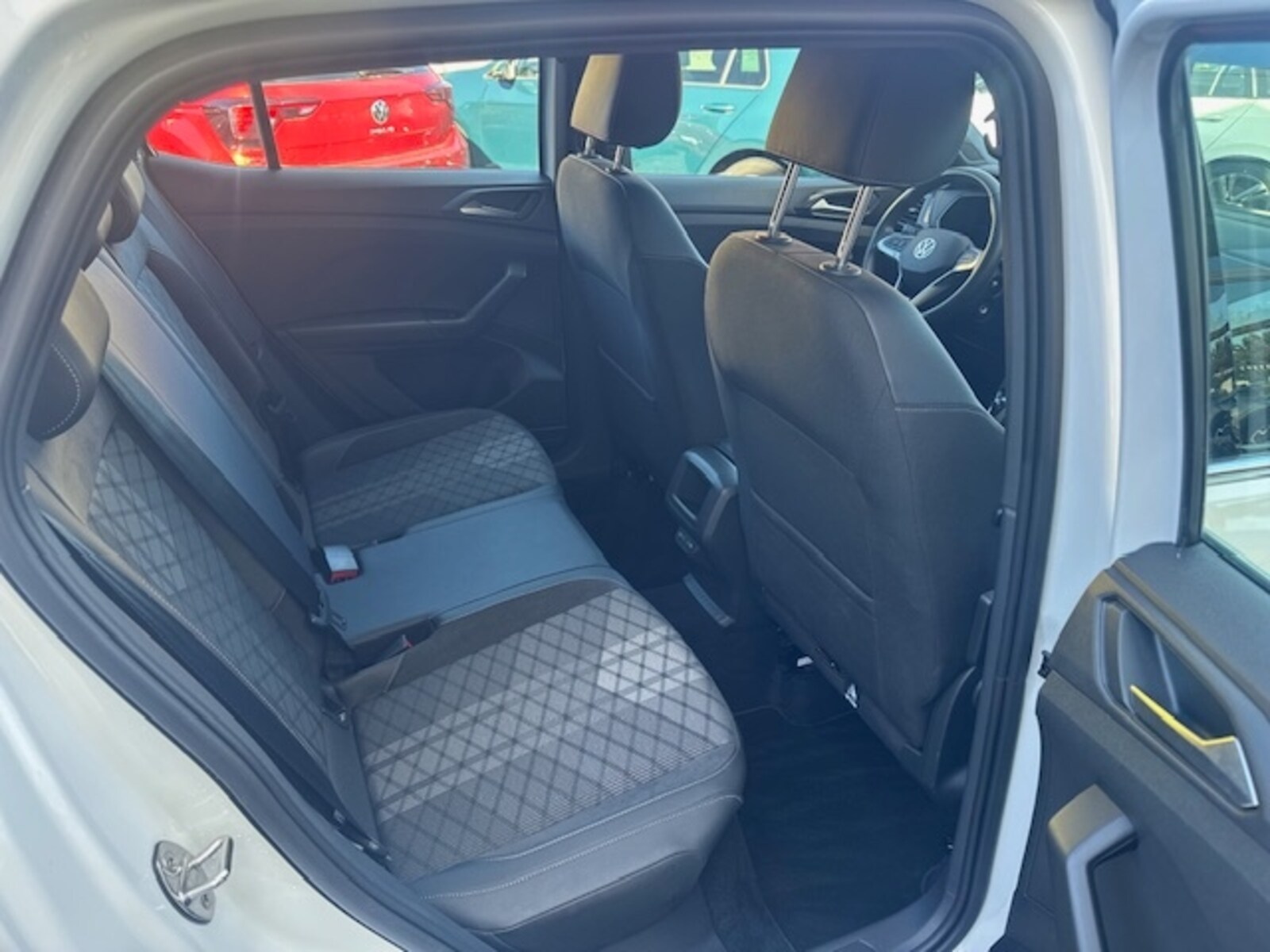 Volkswagen T-Cross – Bild 10
