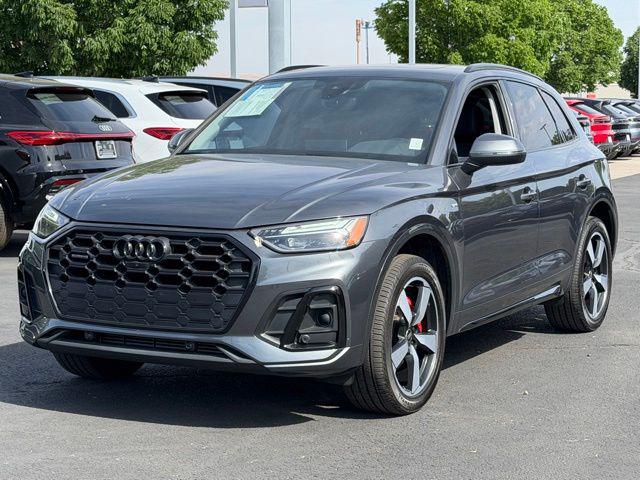 2023 Audi Q5 45 Premium Plus's photo