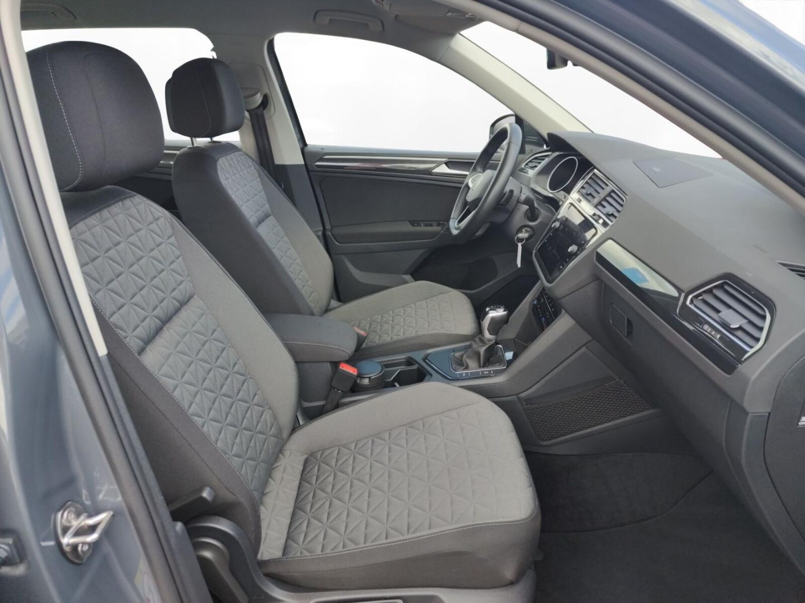 Volkswagen Tiguan – Bild 12