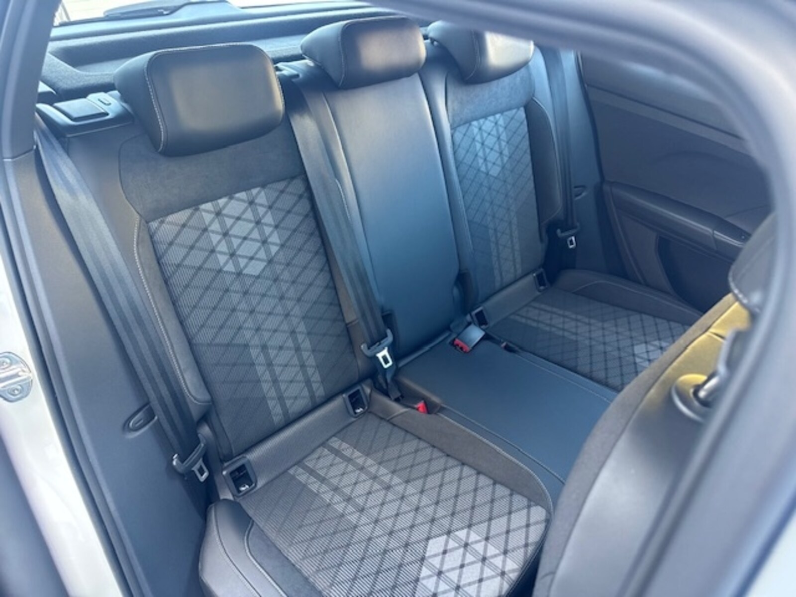 Volkswagen T-Cross – Bild 11
