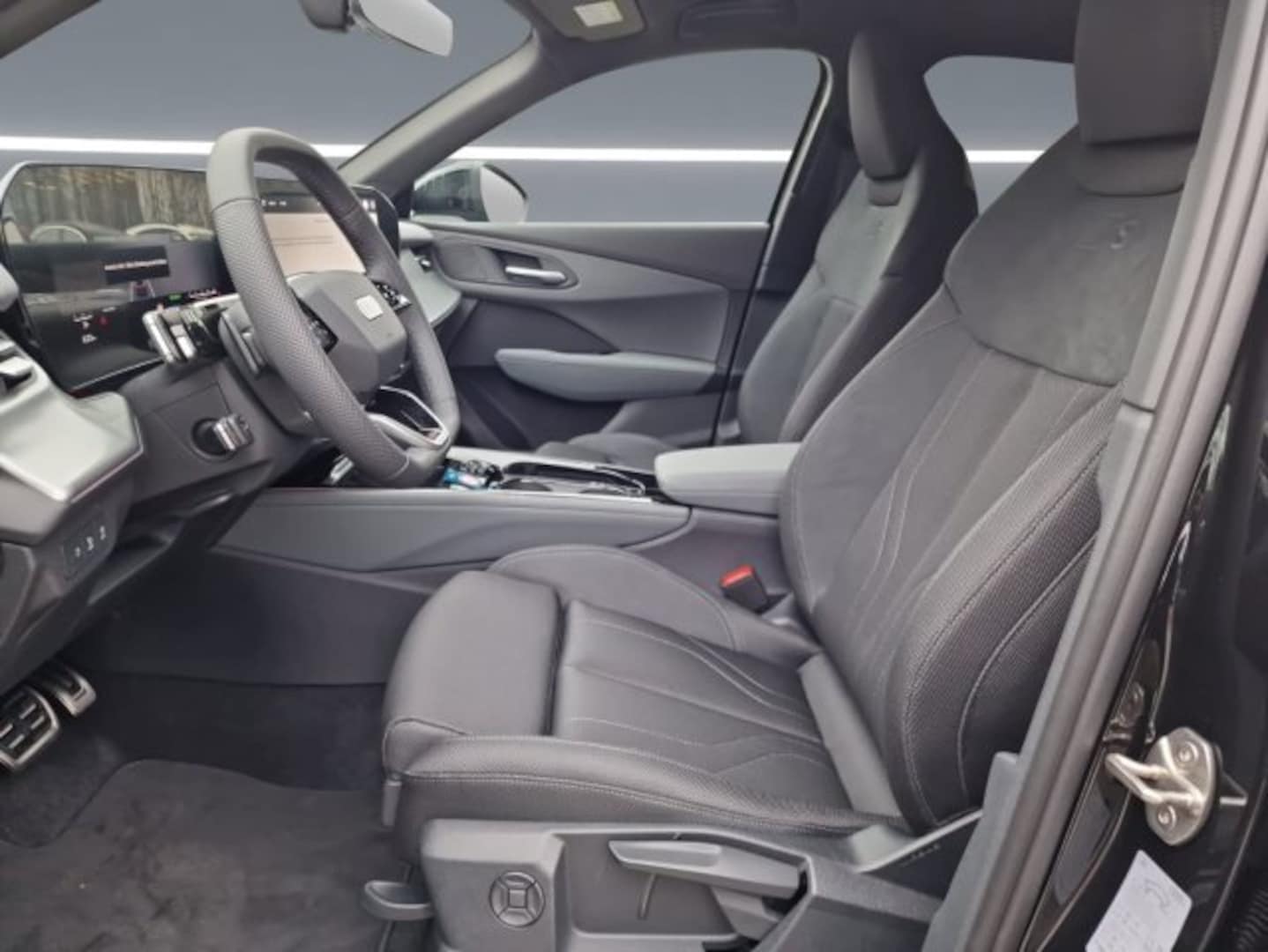 Bild über Audi Q3 SUV TFSI quattro 150 kW S tronic - für weitere Informationen kontaktieren Sie den Audi Partner