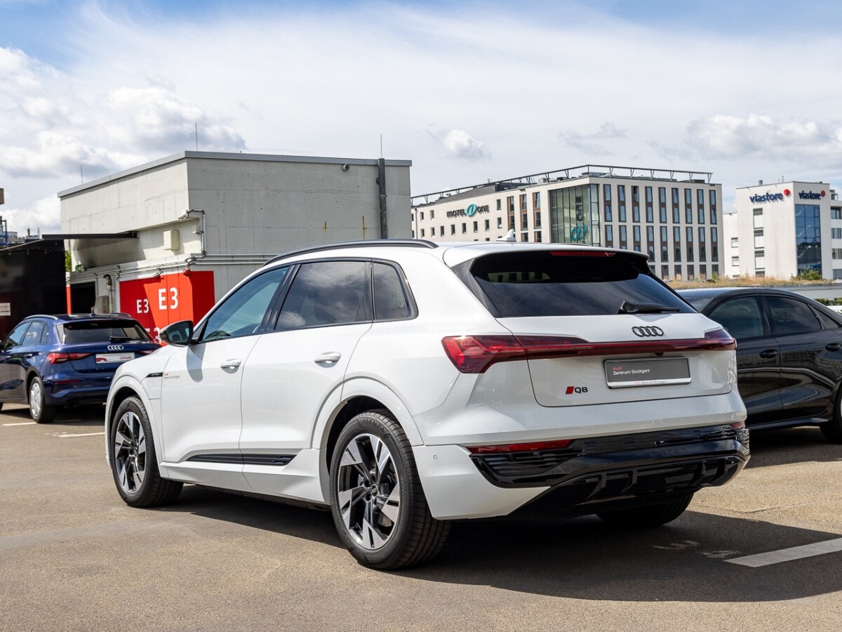 Image about Audi Q8 e-tron S line 50 e-tron quattro