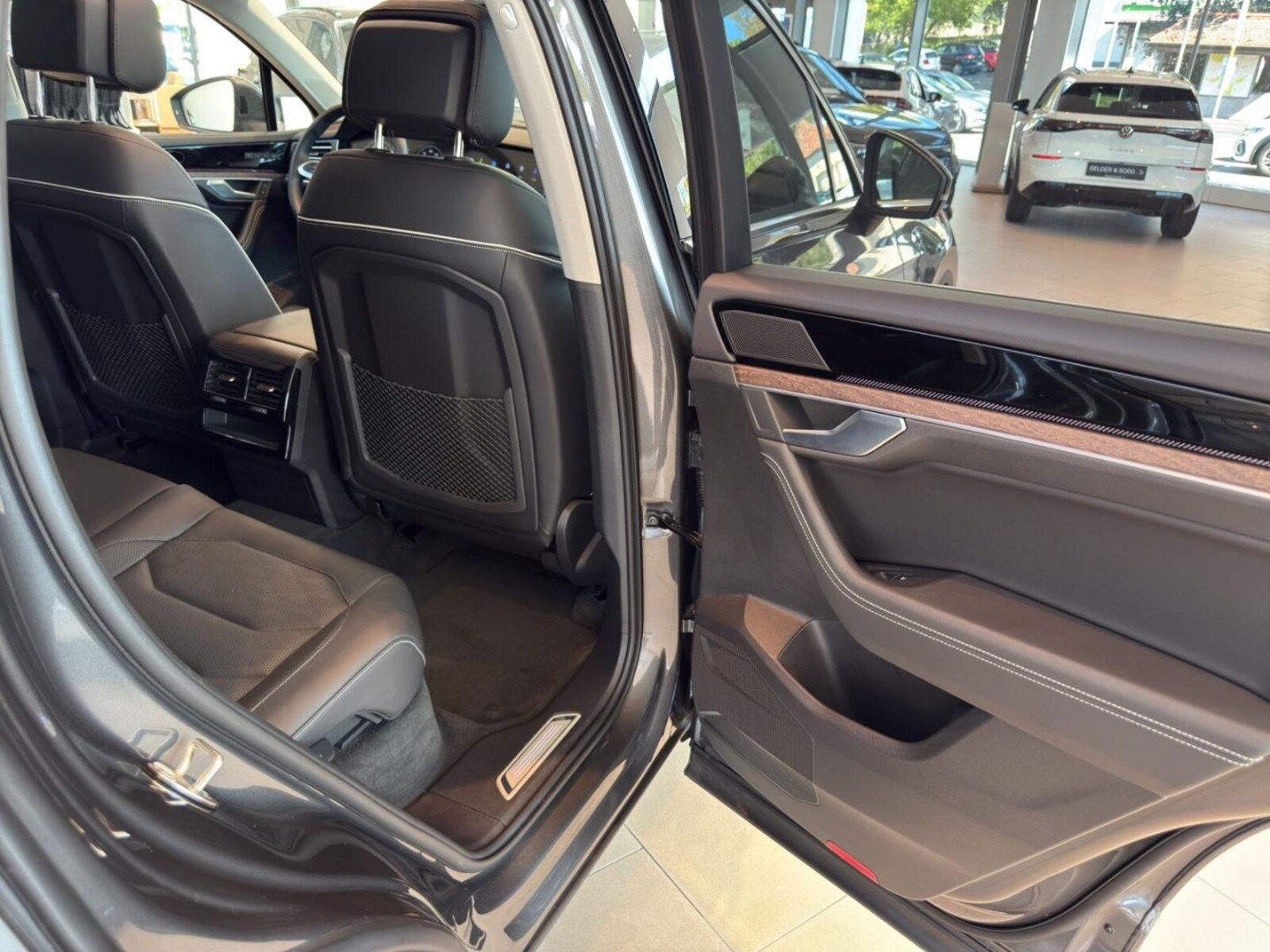 Volkswagen Touareg – Bild 21