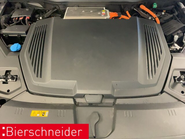 Image about Audi Q8 e-tron advanced 55 e-tron quattro