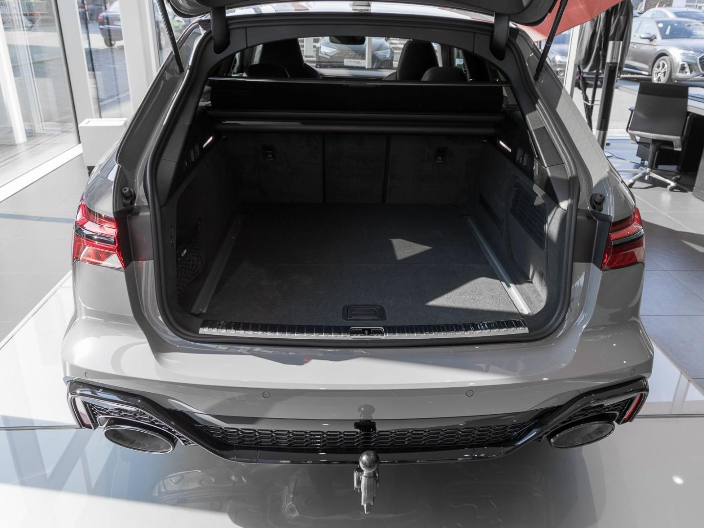 Image about Audi RS 6 Avant performance quattro tiptronic