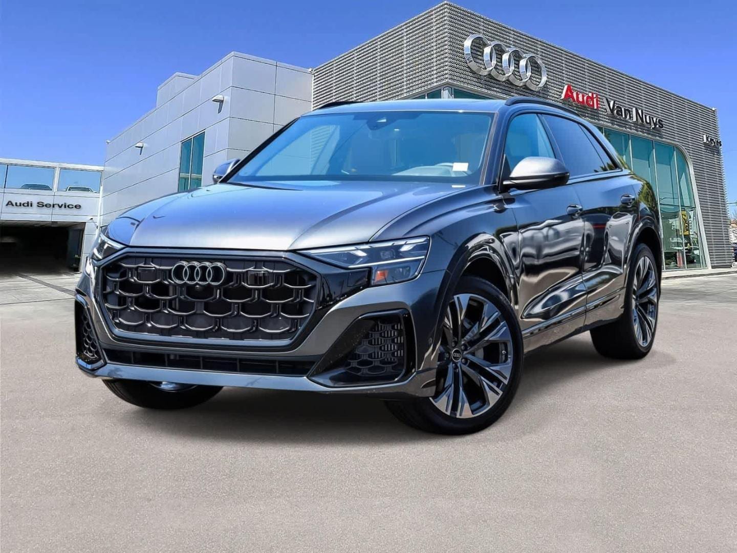 2025 Audi Q8