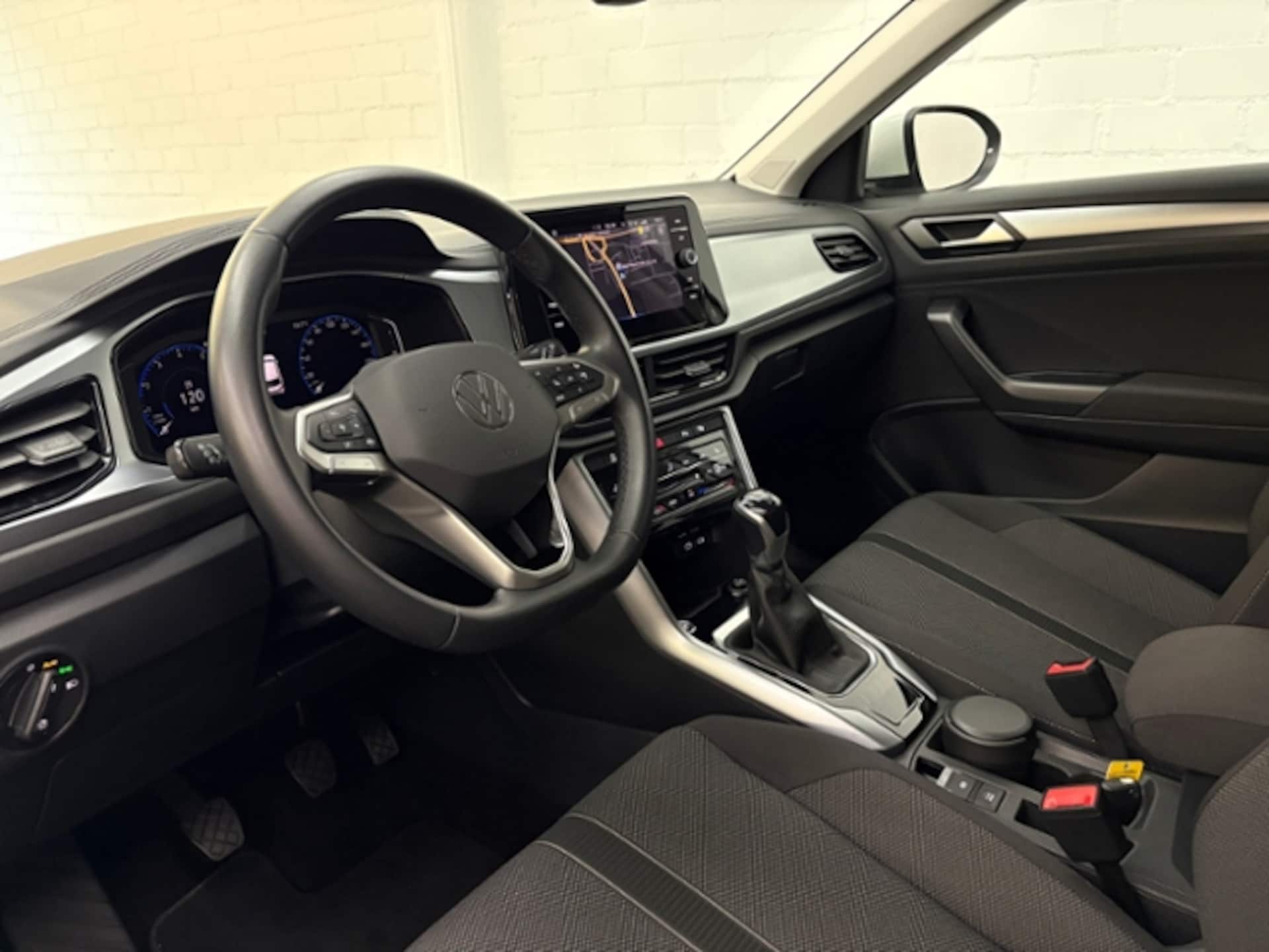 Volkswagen T-Roc Life