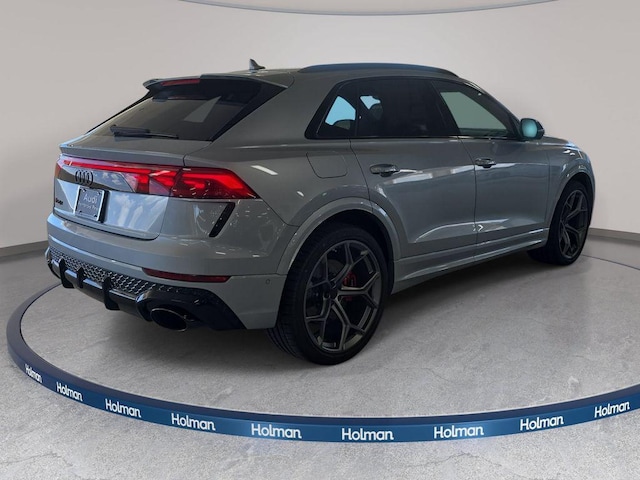 2026 Audi RS Q8 SUV performance