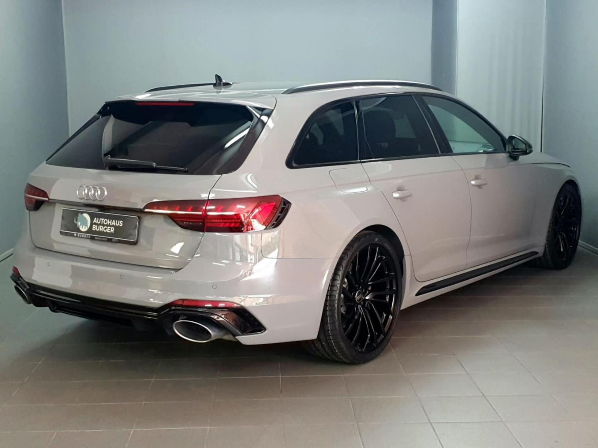 Audi RS 4 Avant