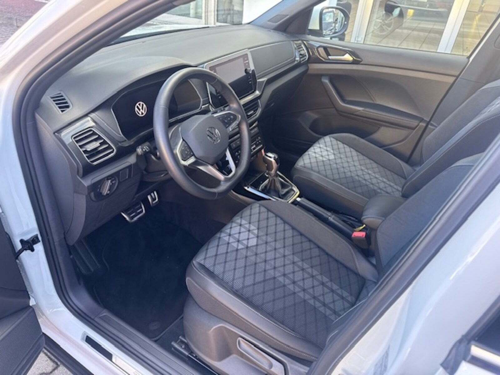 Volkswagen T-Cross – Bild 15