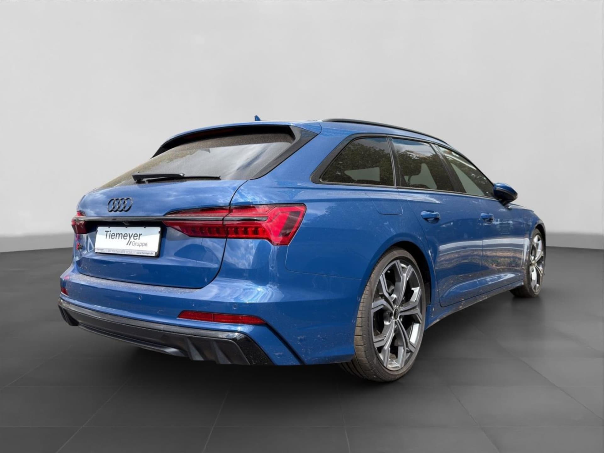 Audi S6 Avant