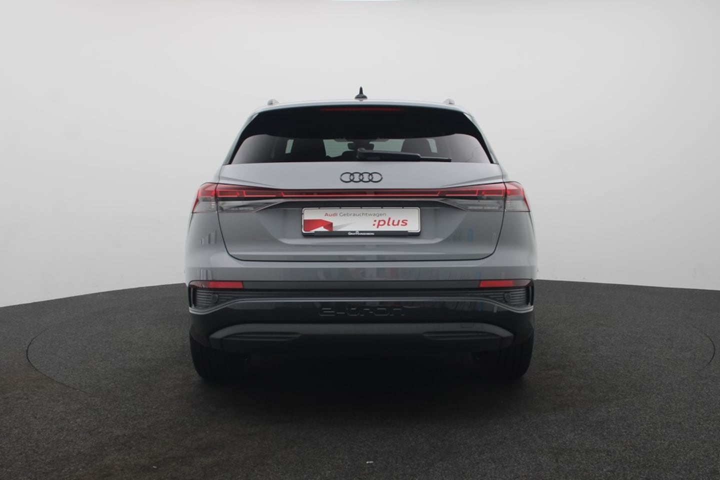 Bild über Audi Q4 e-tron 45 e-tron - für weitere Informationen kontaktieren Sie den Audi Partner