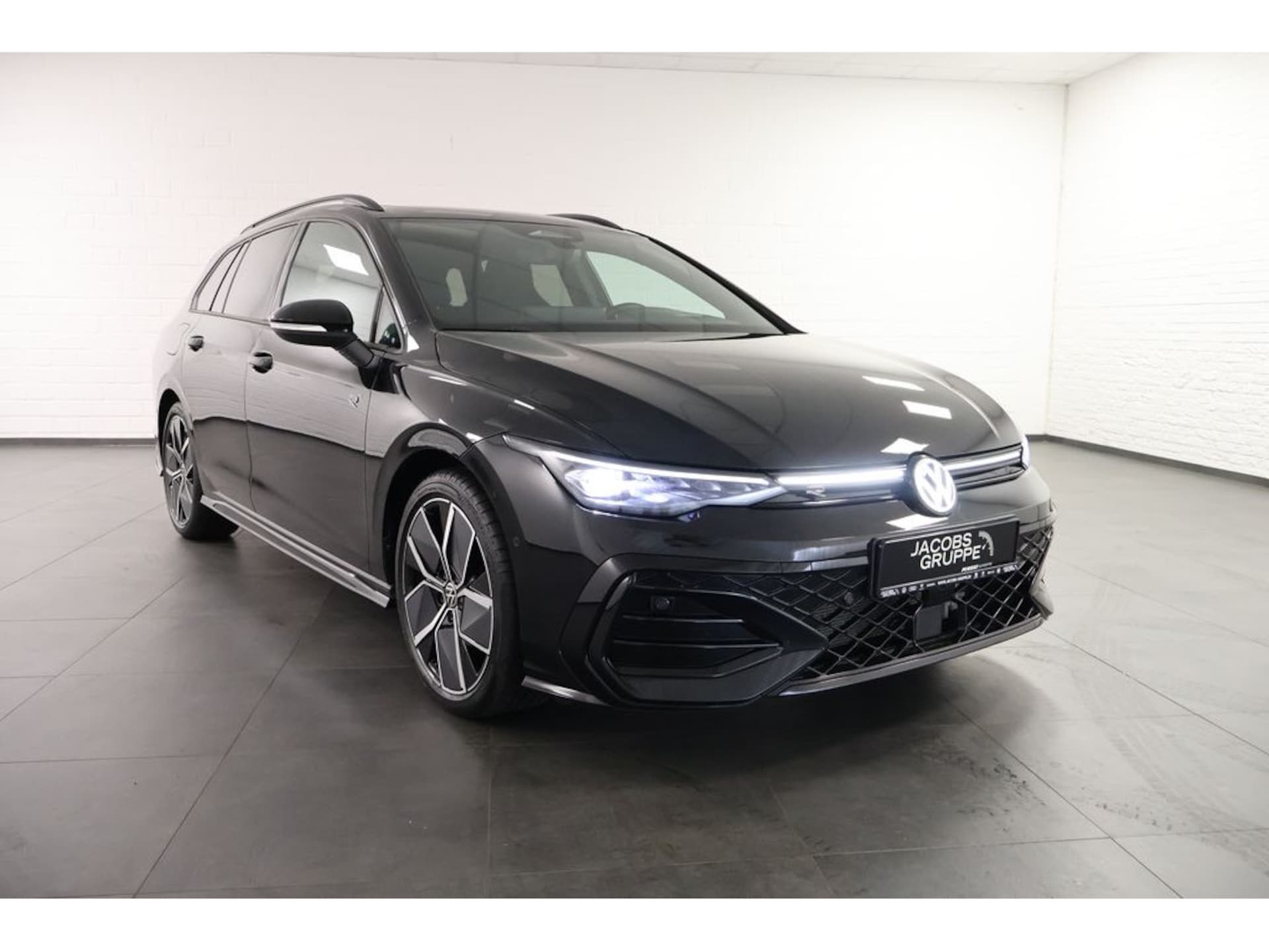 Volkswagen Golf Variant R-Line
