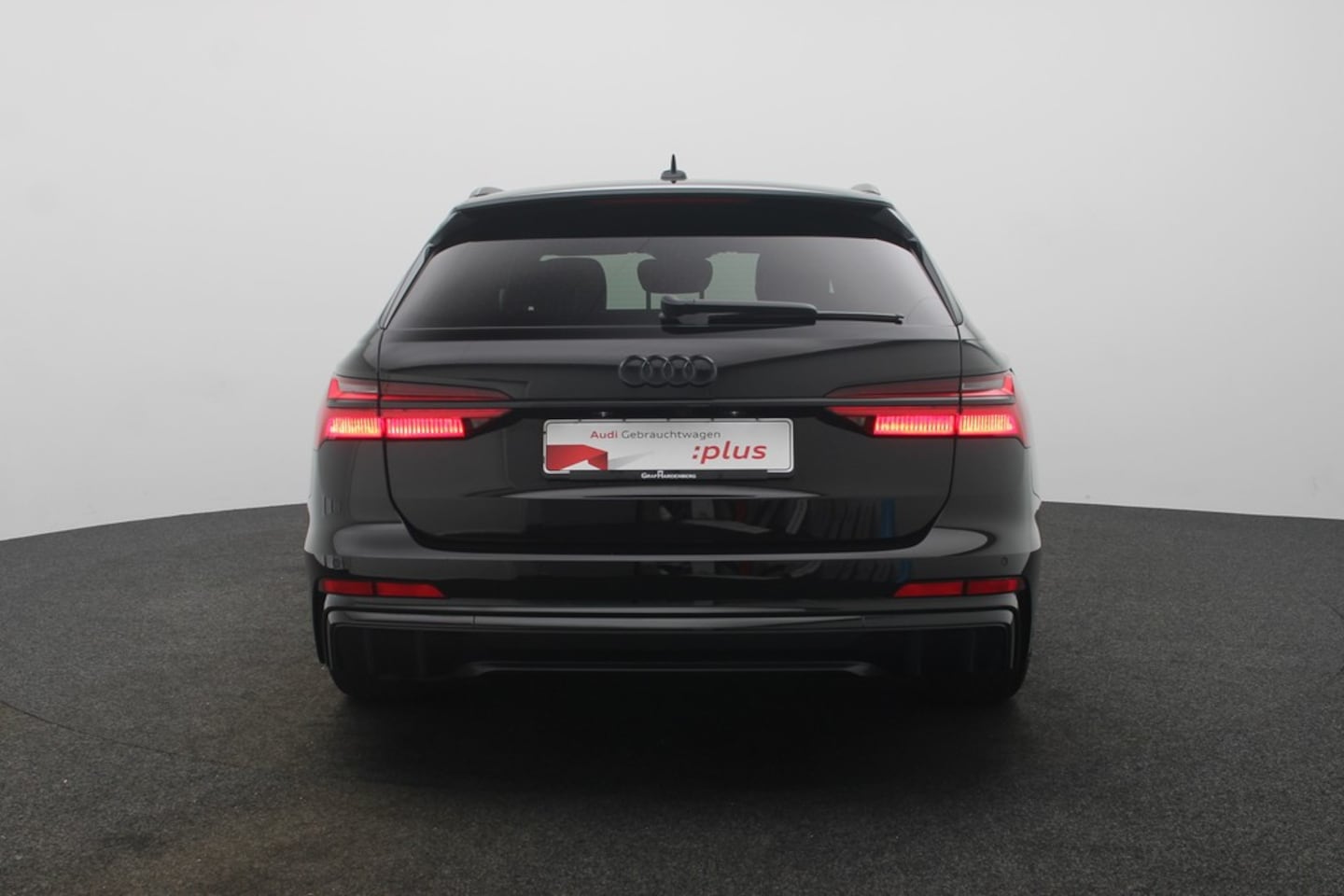 Bild über Audi S6 Avant TDI quattro tiptronic - für weitere Informationen kontaktieren Sie den Audi Partner