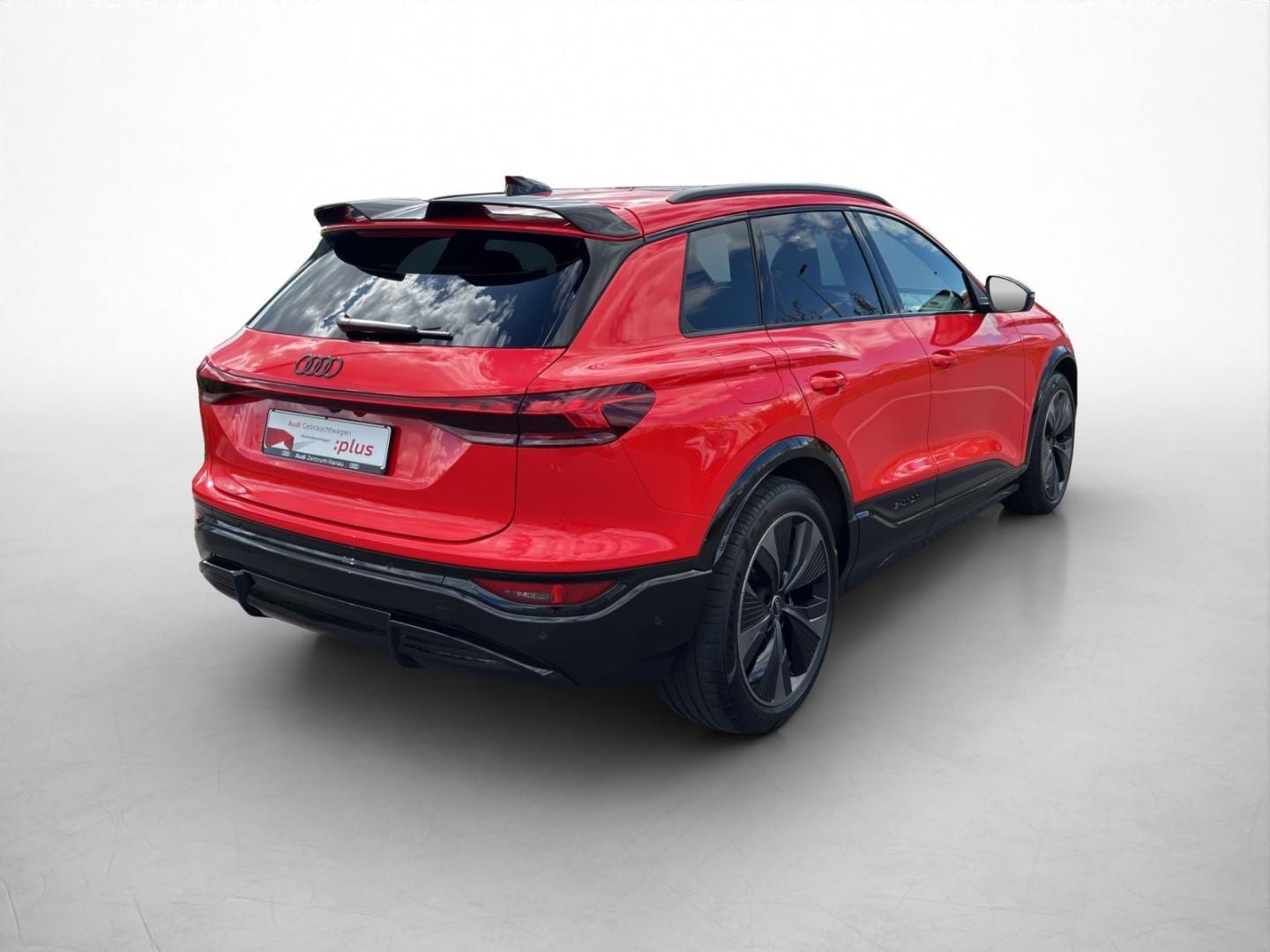 Bild über Audi Q6 SUV e-tron e-tron performance - für weitere Informationen kontaktieren Sie den Audi Partner
