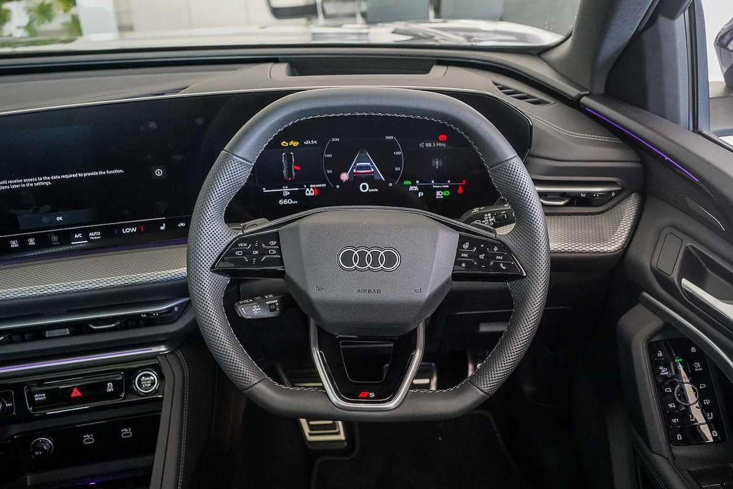 Image about Audi Q5 SUV TDI quattro 150 kW sport