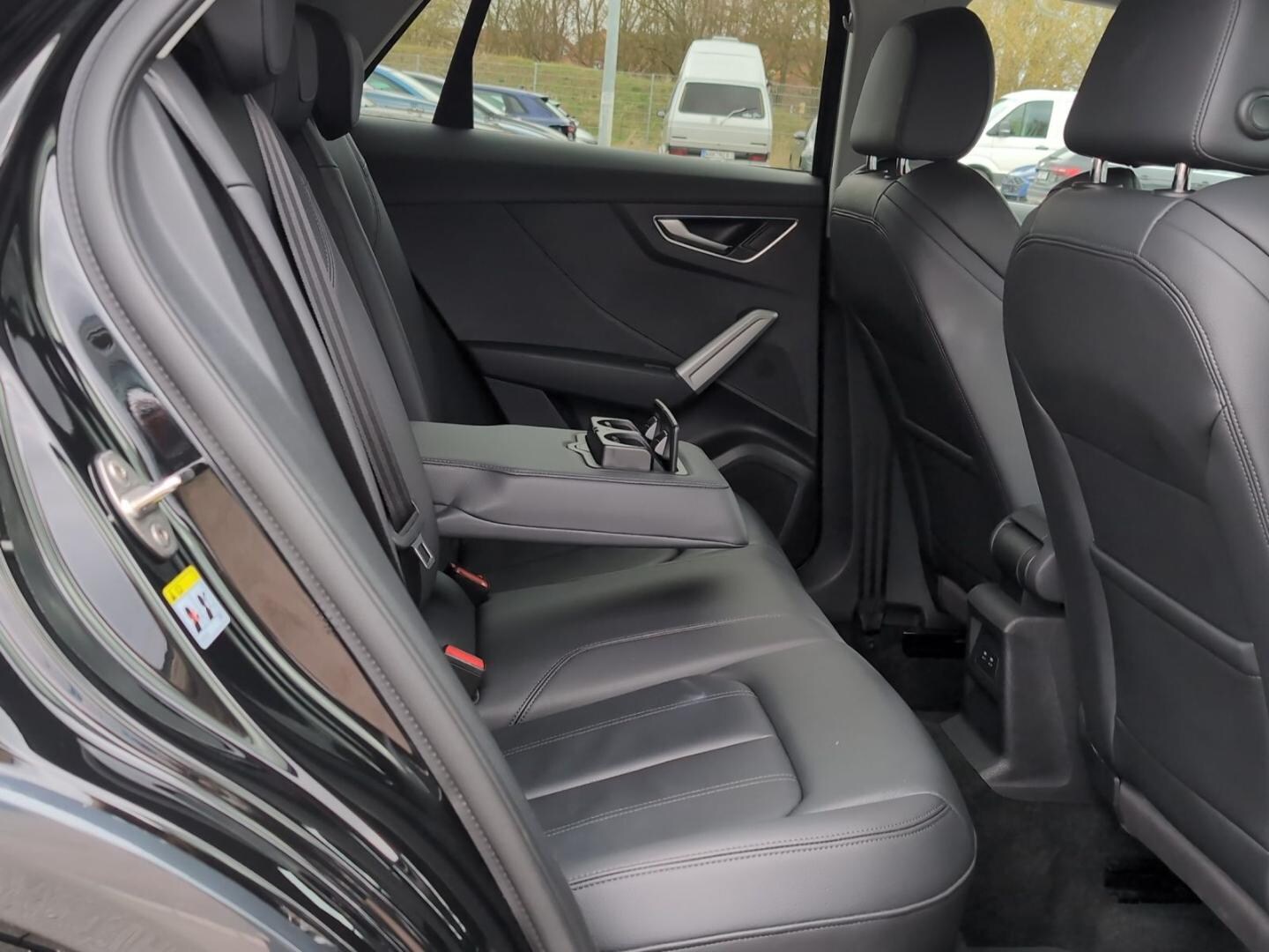 Bild über Audi Q2 advanced 40 TFSI quattro S tronic - für weitere Informationen kontaktieren Sie den Audi Partner