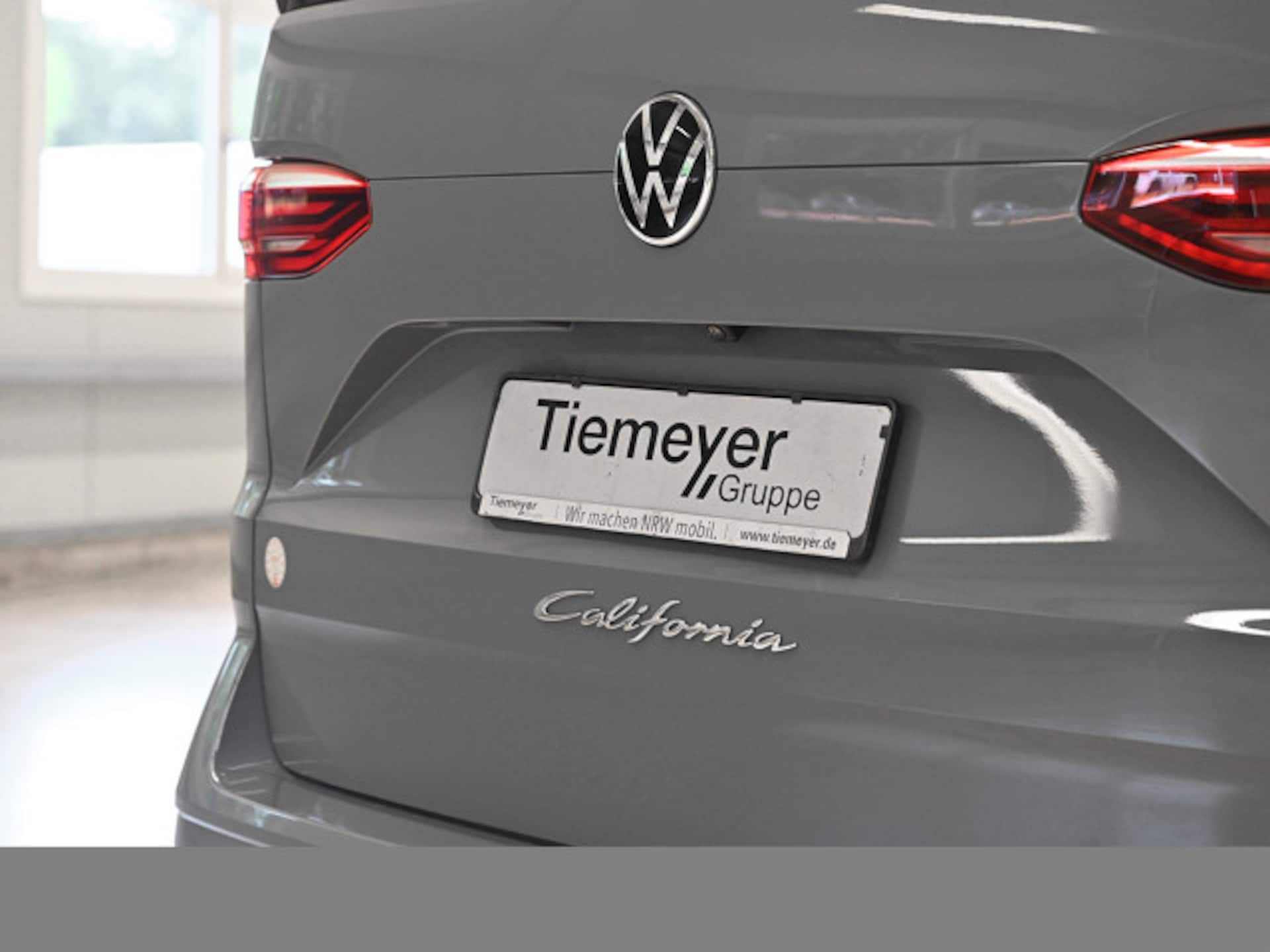 Volkswagen California Beach Camper