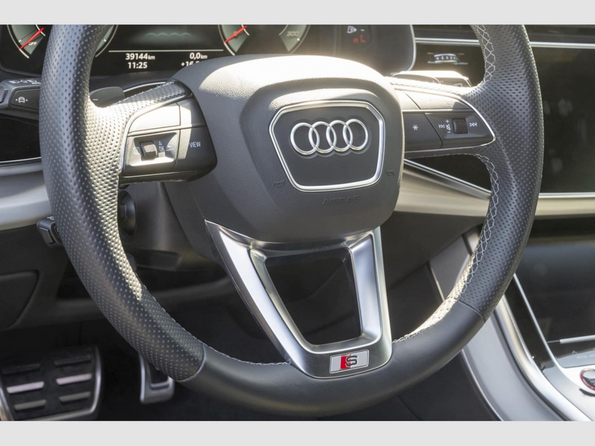 Audi SQ8 SUV