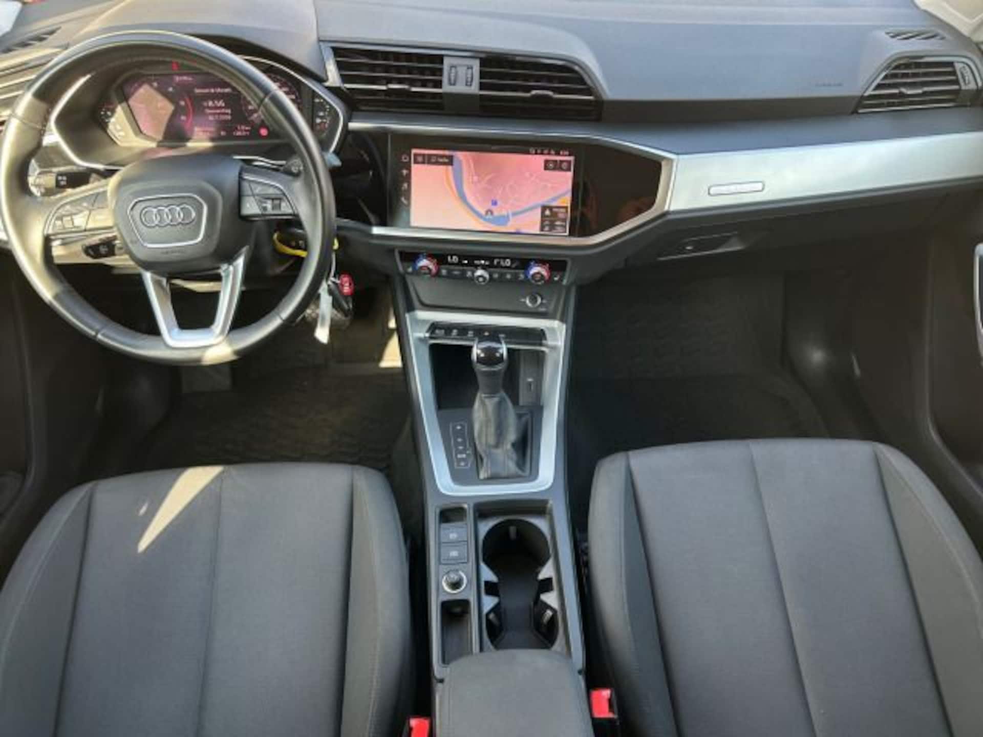 Audi Q3 Sportback S line