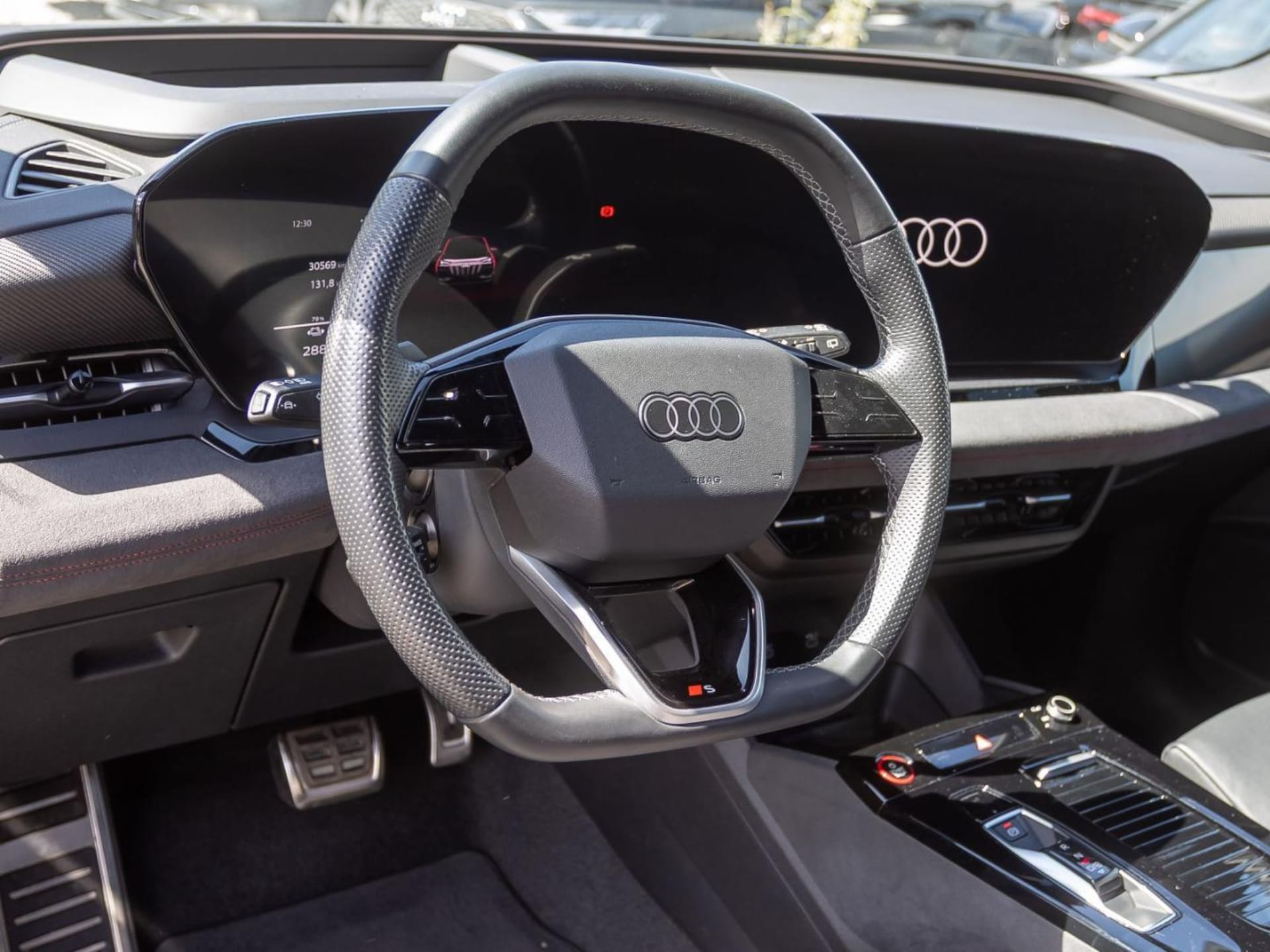 Audi SQ6 SUV e-tron