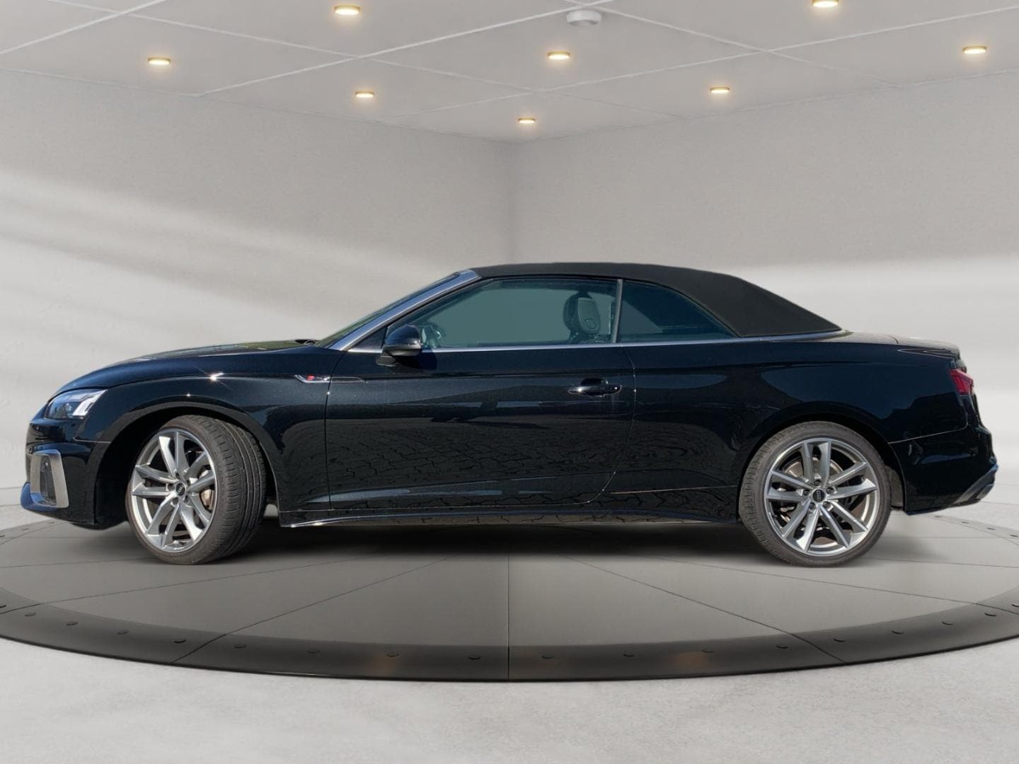 Bild über Audi A5 Cabriolet S line 40 TFSI S tronic - für weitere Informationen kontaktieren Sie den Audi Partner