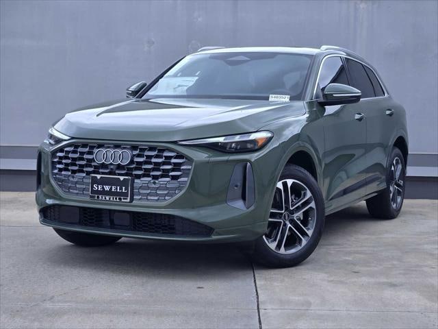 2025 Audi New Q5 Premium Plus's photo