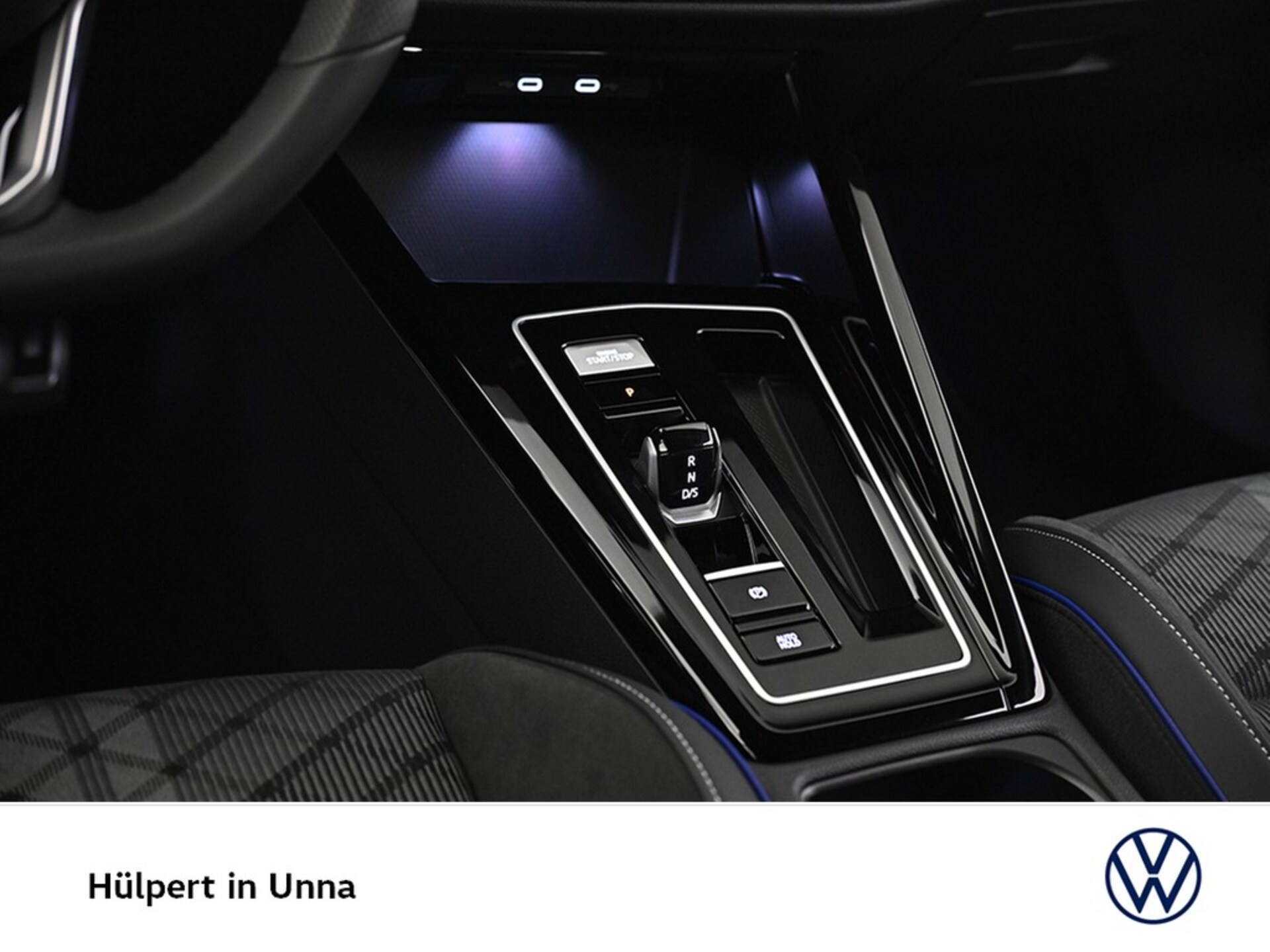 Volkswagen Golf R-Line