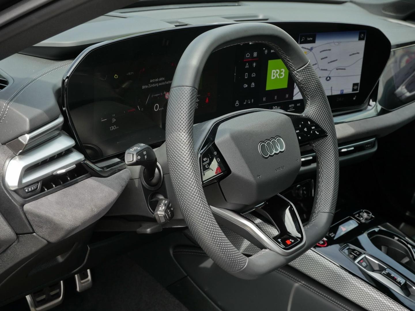 Bild über Audi S5 Limousine TFSI 270 kW S tronic - für weitere Informationen kontaktieren Sie den Audi Partner