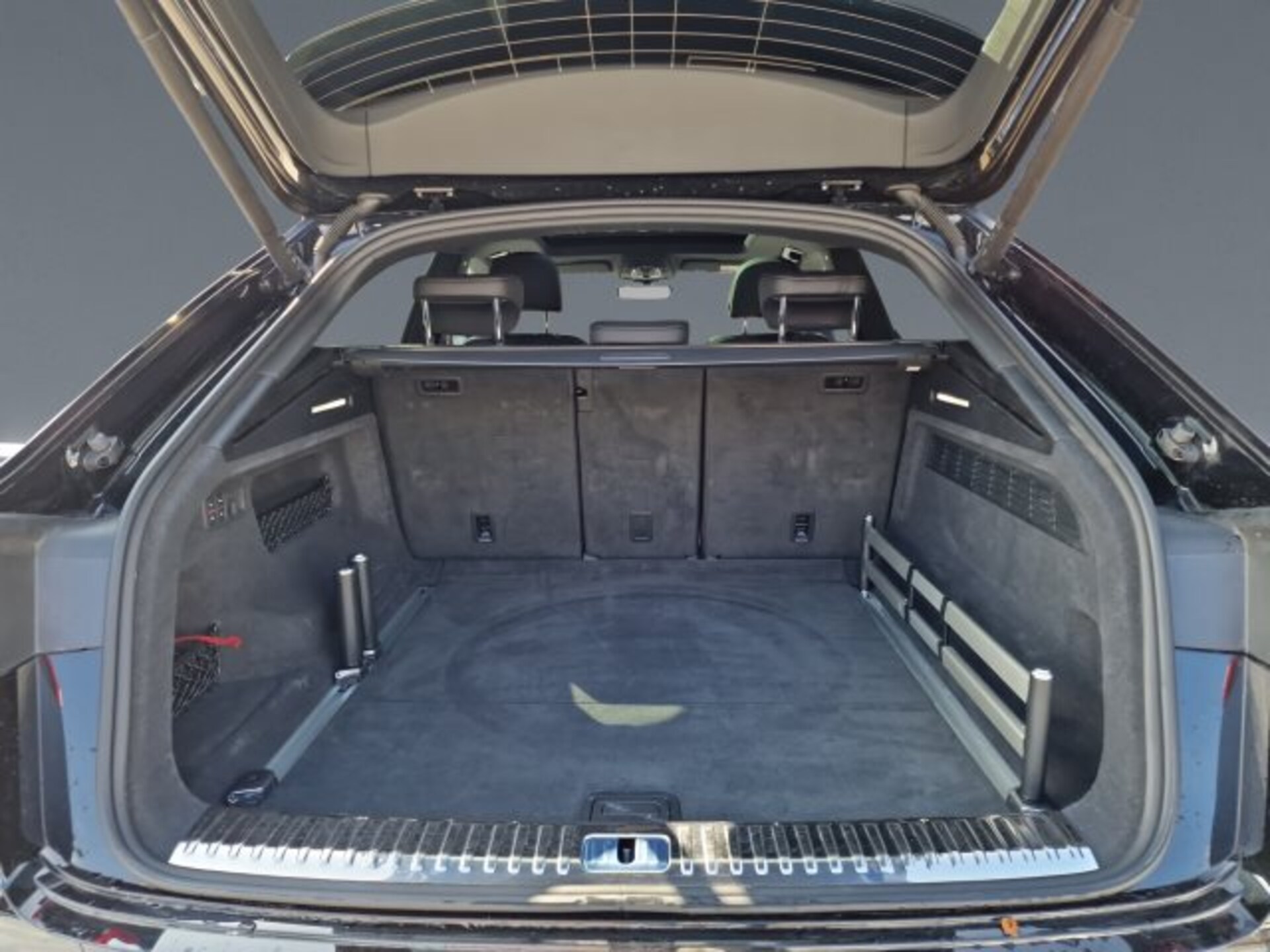 Audi Q8 SUV